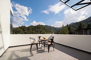Qingmo Hidden Mid-Mountain Hotel