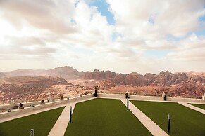 Petra Pillars Luxury Hotel