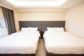 VAVANT TOURIST HOTEL