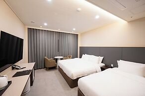 VAVANT TOURIST HOTEL