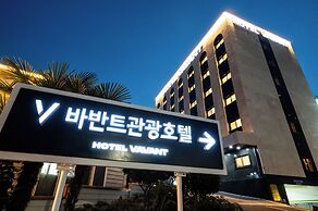 VAVANT TOURIST HOTEL