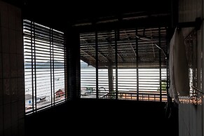 Baan Lhong View Lay