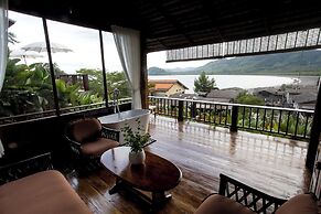 Baan Lhong View Lay