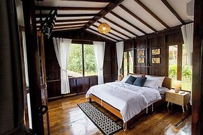 Baan Lhong View Lay