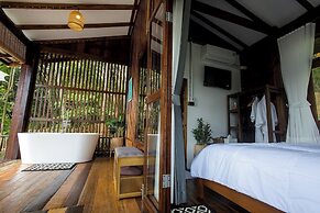 Baan Lhong View Lay
