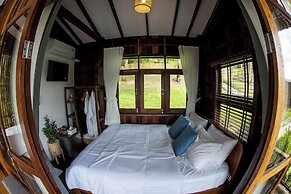 Baan Lhong View Lay