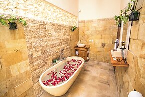 Serenity Villa & Spa