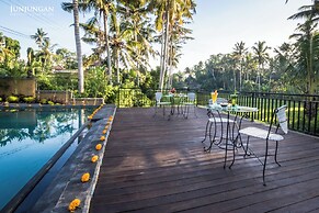Serenity Villa & Spa