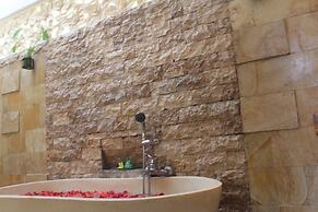 Serenity Villa & Spa