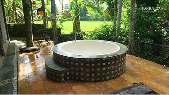 Serenity Villa & Spa