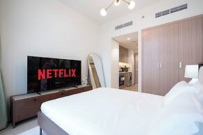 Modern Studio in Azizi Riviera 46