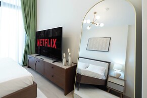 Modern Studio in Azizi Riviera 46