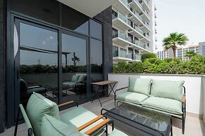 Modern Studio in Azizi Riviera 46