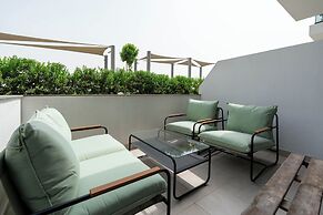 Modern Studio in Azizi Riviera 46