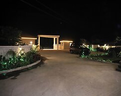 Hotel Devanshri Rooms & Restaurant