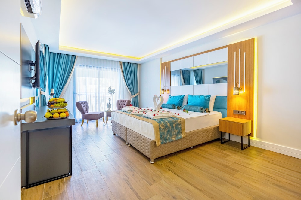 Algora Halal Hotel / Halal All inclusive