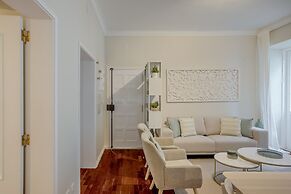 Bairro Alto Elegant by Homing