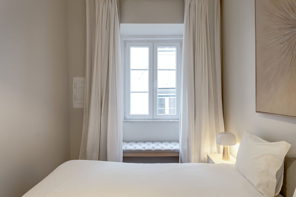 Bairro Alto Elegant by Homing