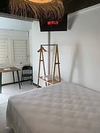 Airport Manini Lodge Studio 12