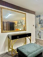 1-bed Apartment - Sleeps 2, Wifi & Central