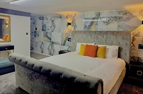 1-bed Apartment - Sleeps 2, Wifi & Central