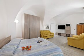 Solemare - Ceriale Center & Parking