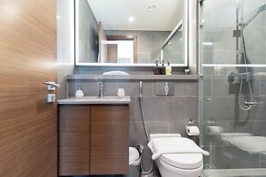 Chic 1BR Apartment - The Crest Dubai
