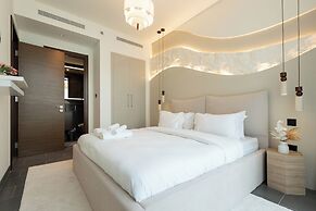 Chic 1BR Apartment - The Crest Dubai