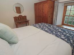 1 Rowes Cottages