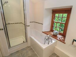 1 Rowes Cottages