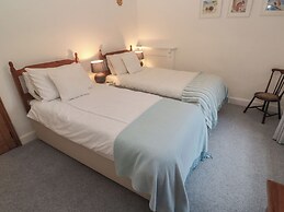 1 Rowes Cottages