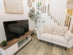 Loco Lodge