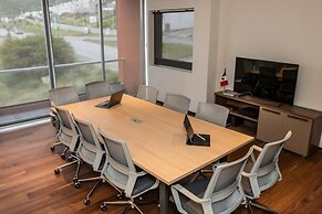 S22 Hotel & Suites