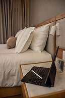 S22 Hotel & Suites