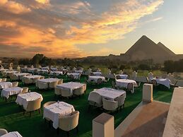 Sahary Pyramids View Hotel