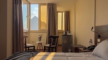 Sahary Pyramids View Hotel