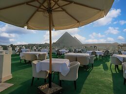 Sahary Pyramids View Hotel