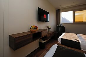 Sahary Pyramids View Hotel