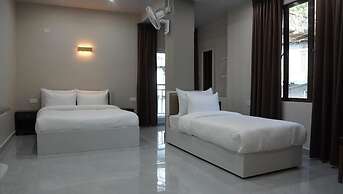 Hotel Jay Jay