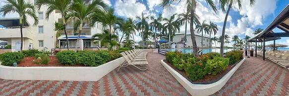 FLAMINGO BEACH