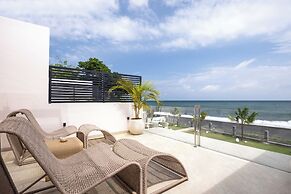 Bohemian Beachfront Apartments