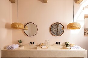 Bohemian Beachfront Apartments