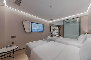 SKYBIRD Hotel