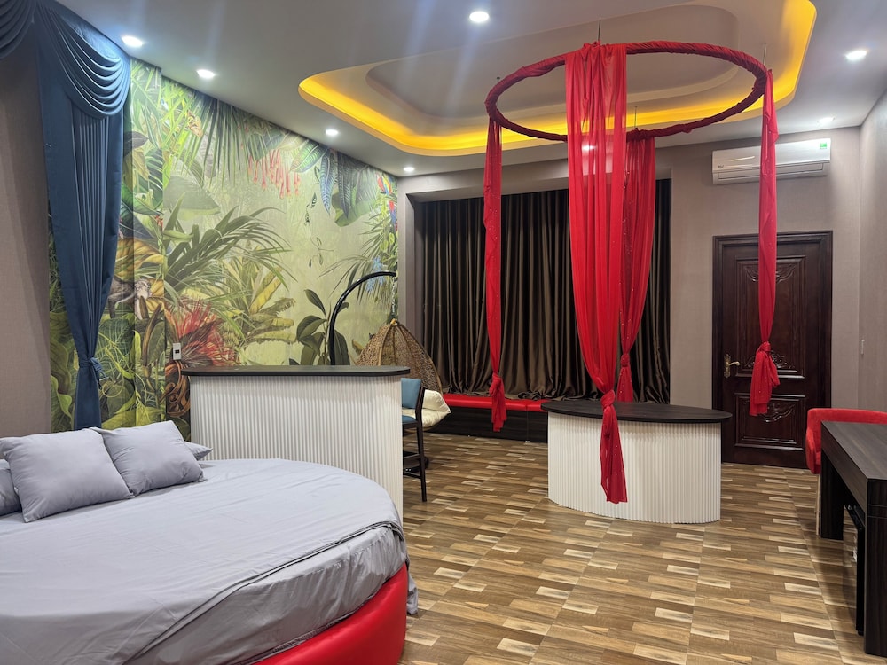 Heaven Hotel