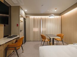 Urban Brown Hotel