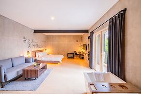 The All New Stark Boutique Hotel