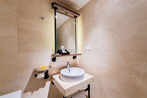 The All New Stark Boutique Hotel