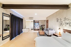 The All New Stark Boutique Hotel