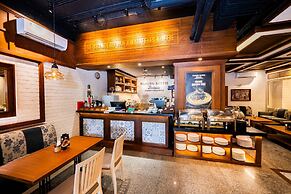 The All New Stark Boutique Hotel