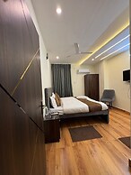 AKS Grand Hotel in Varanasi